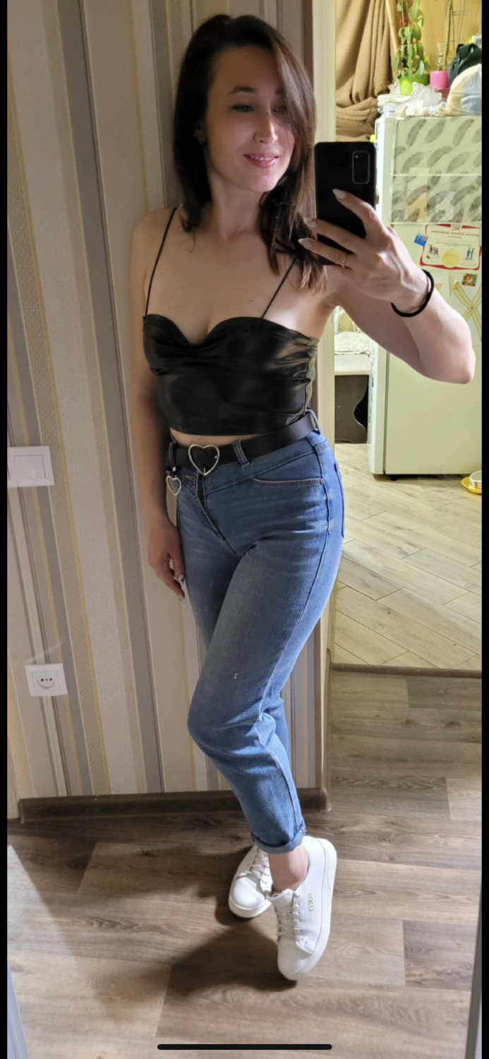 Another cuck surrenders his Milf to me, tell him wywd in the comments #AEd7UoCg