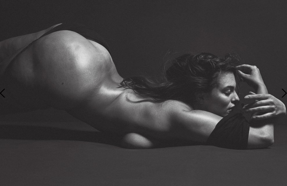 ASHLEY GRAHAM 🍑💋 #MVNdCy5l