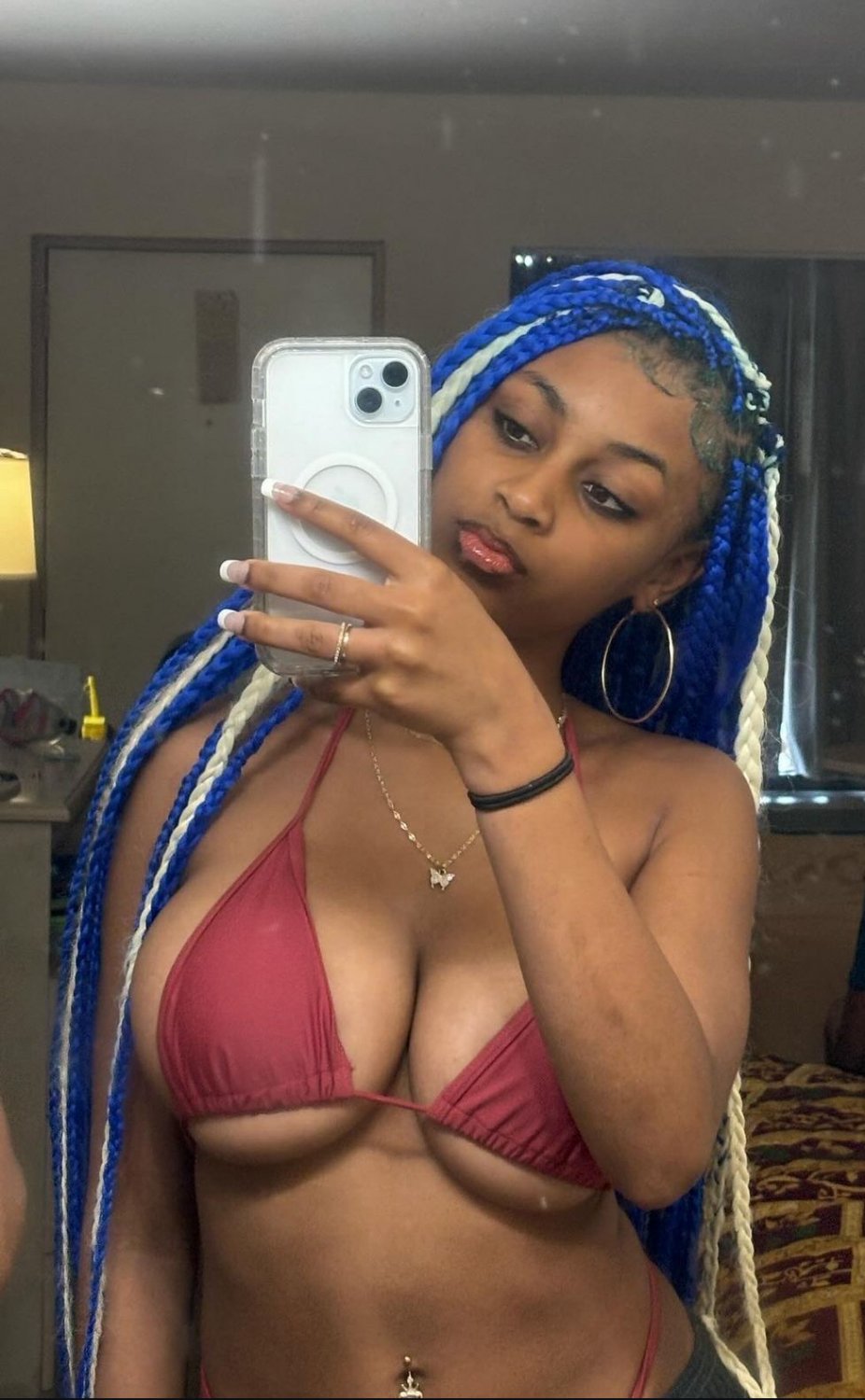 Busty 19Yr Old Alicia 6 #tfdcYlHF