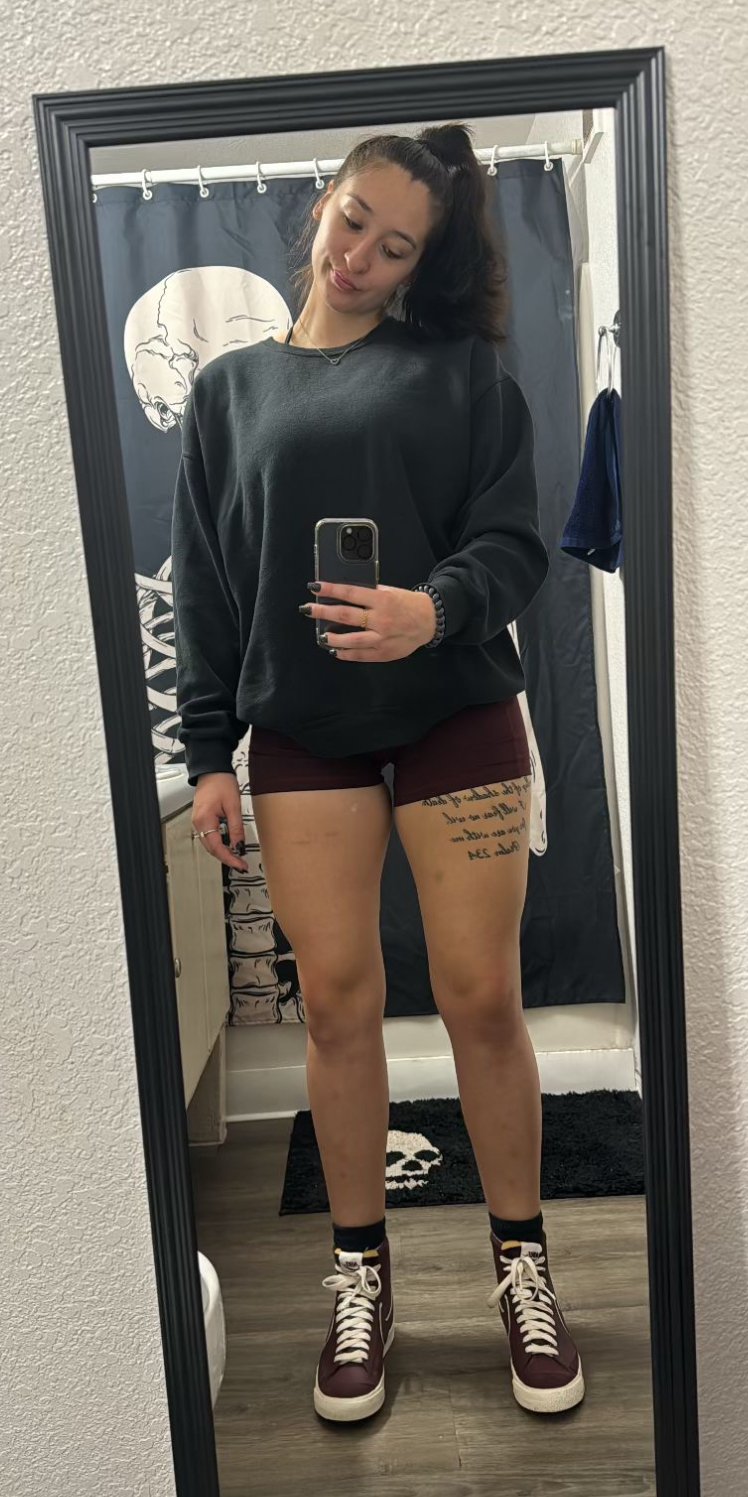 Cuck shares his thick sister and her candid creepshots (updated version on my profile) #OLwbRXH1