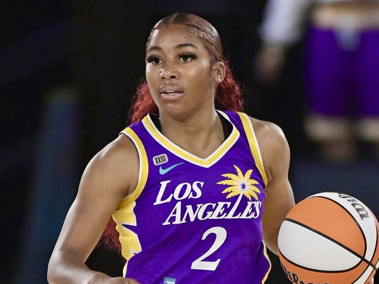 WNBA players are evolving right before our eyes🥹🍑 #FI4woODe