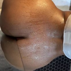 if her butt looks like this, she should assjob you! #CsreyyLW