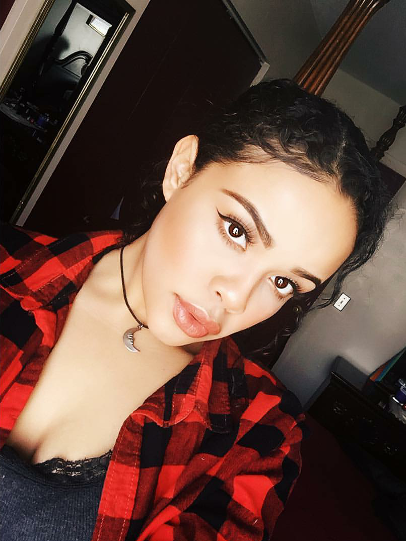 Sexy Afro-Latina Teen #izCJDJud