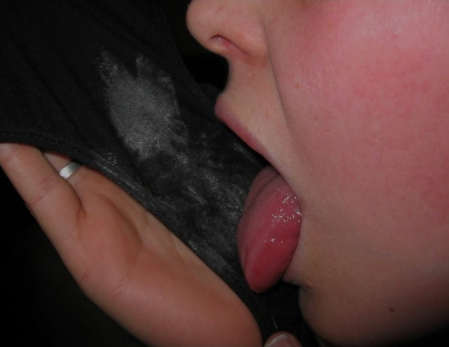 Smelt and tasted 😋 my friend for her birthday hehe💗😈 couldn't resist 🫠 #0s8vM4a1