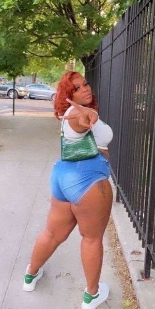 Sexy ass BBW thot Tay 🤩 Lightskin thick beautiful slut with gorgeous boobs & Ass! Loves to twerk 😍 #DEywAJwV