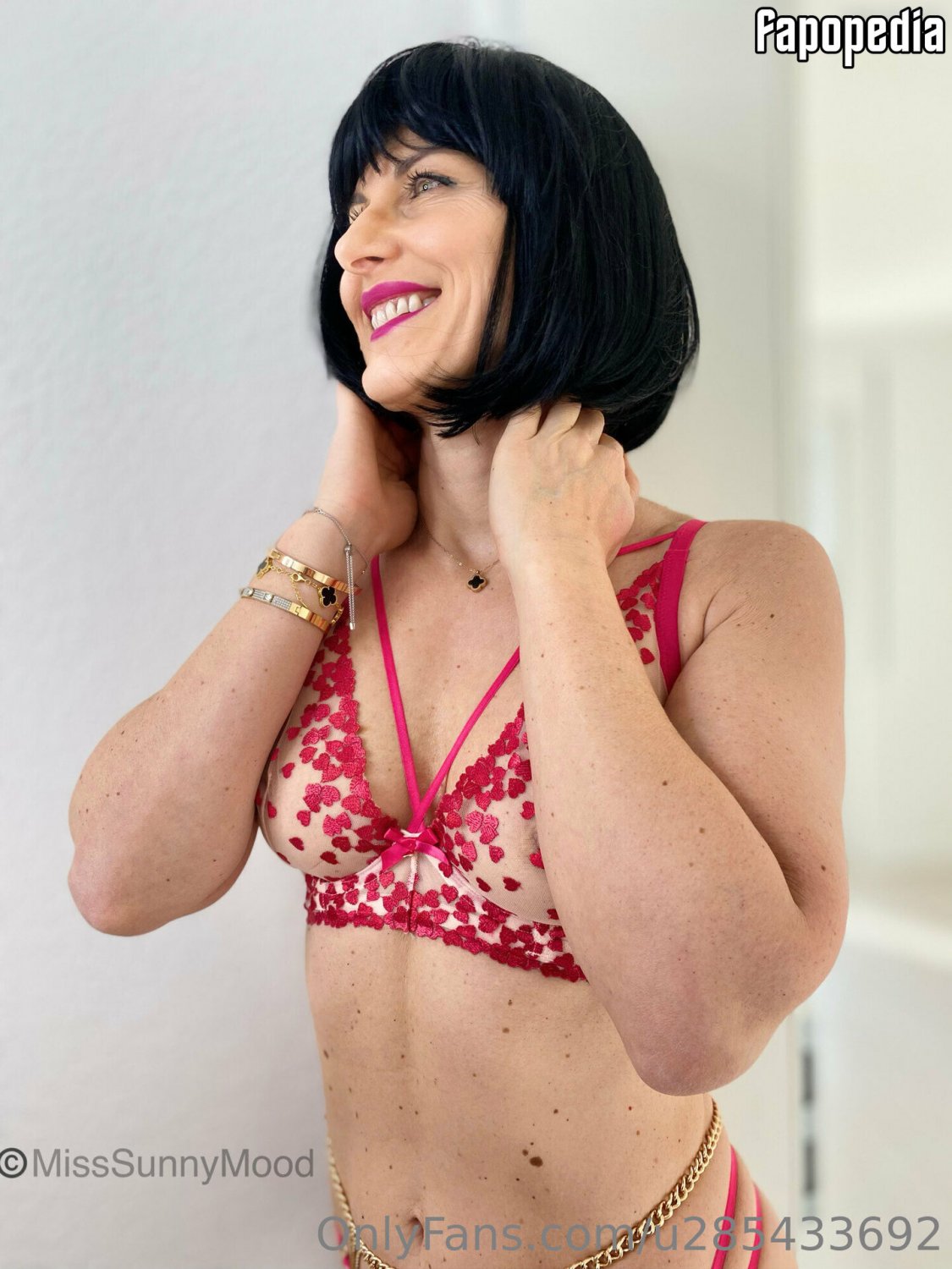 Classy mature beauty Part 1 #FpClIIUI